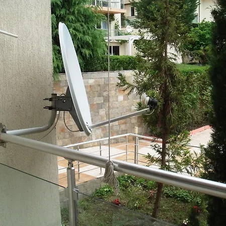Apartment Donis *